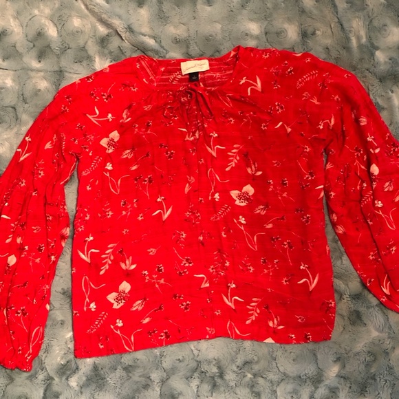 Universal Thread Red Floral BOHO Blouse Size Small - Picture 2 of 3